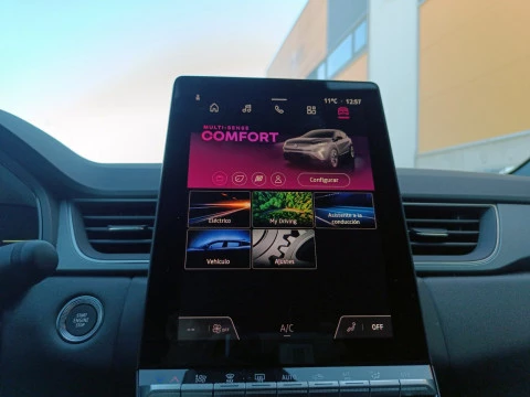 Renault Captur RENAULT CAPTUR TECHNO FULL HYBRID E-TECH 105KW