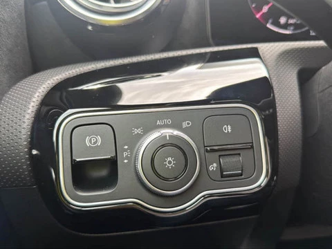 Mercedes-Benz Clase A 180 d 85 kW (116 CV)