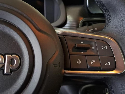 Jeep Avenger 1.2 G 74KW ALTITUDE 5P