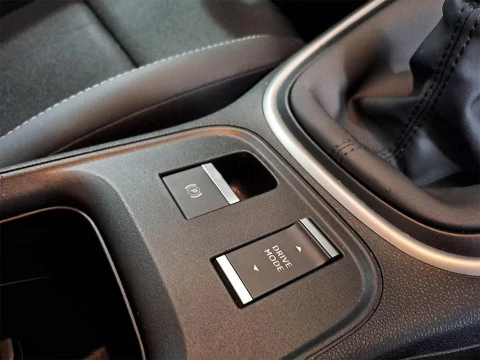 Jeep Avenger 1.2 G 74KW ALTITUDE 5P