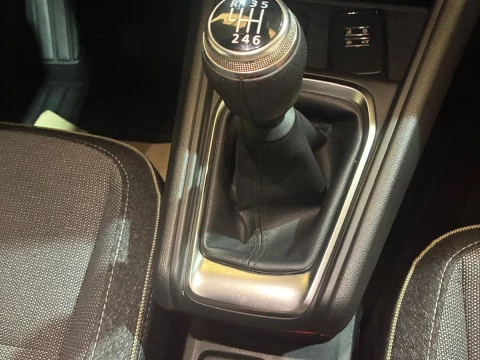 Renault Captur techno Eco-G 100cv (74 kW)