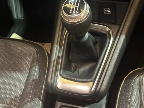 Renault Captur techno Eco-G 100cv (74 kW)
