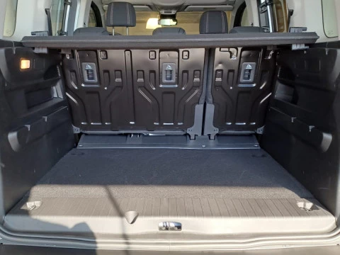 Peugeot e-Rifter e-Rifter Allure Standard 100kW