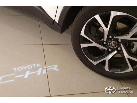 Toyota C-HR 5P Advance 180H e-CVT