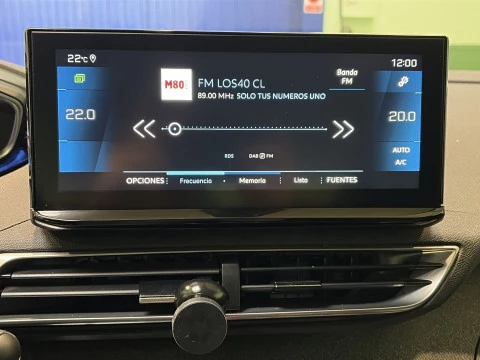 Peugeot 5008 PureTech 130 SANDS Allure Pack EAT8 96 kW (130 CV)