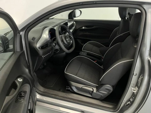 Fiat 500 BEV 42KWH MONOTRIM 118 4P