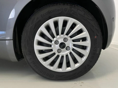 Fiat 500 BEV 42KWH MONOTRIM 118 4P
