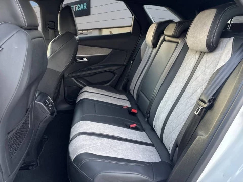 Peugeot 3008 Hybrid 300 e-EAT8 GT