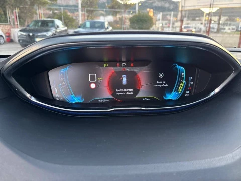 Peugeot 3008 Hybrid 300 e-EAT8 GT