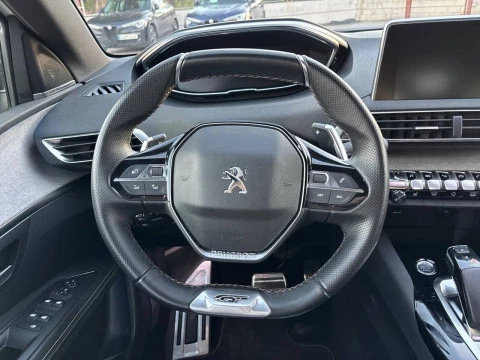 Peugeot 3008 Hybrid 300 e-EAT8 GT