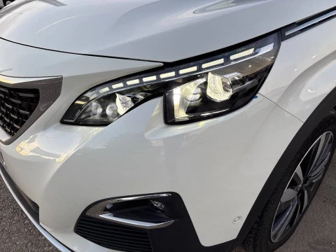 Peugeot 3008 Hybrid 300 e-EAT8 GT