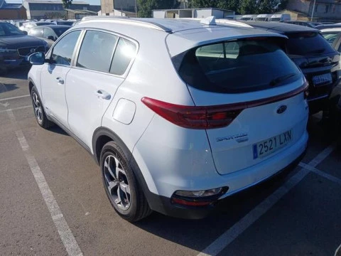 Kia Sportage 1.6 CRDi MHEV 100kW (136CV) Business 4x4
