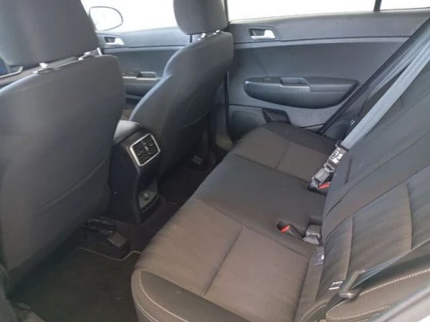 Kia Sportage 1.6 CRDi MHEV 100kW (136CV) Business 4x4