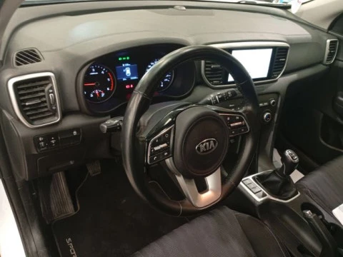 Kia Sportage 1.6 CRDi MHEV 100kW (136CV) Business 4x4
