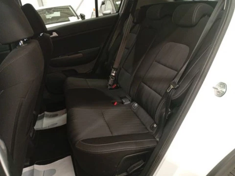Kia Sportage 1.6 CRDi MHEV 100kW (136CV) Business 4x4