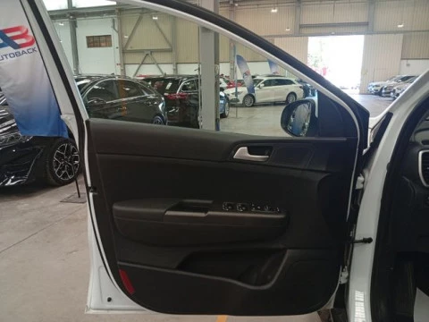Kia Sportage 1.6 CRDi MHEV 100kW (136CV) Business 4x4