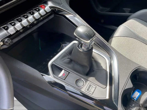 Peugeot 3008 PureTech 130 S&S Allure Pack 96 kW (130 CV)