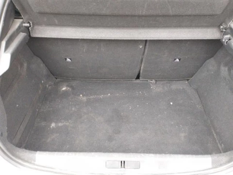 Peugeot 208 BlueHDi 73kW (100CV) Active