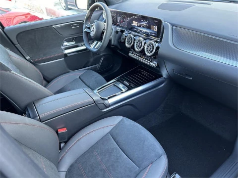 Mercedes-Benz GLA 200 D