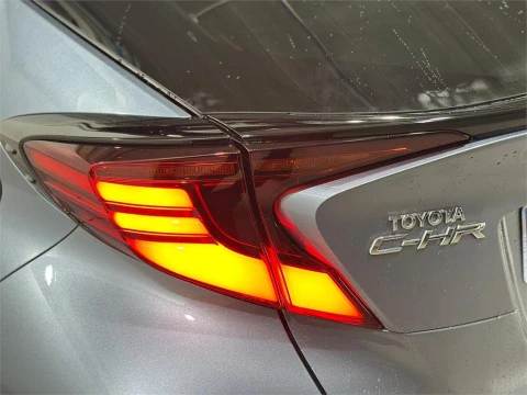 Toyota C-HR 5P GR SPORT 180H e-CVT