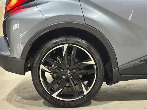 Toyota C-HR 5P GR SPORT 180H e-CVT