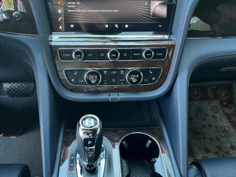 Bentley Bentayga 4.0 V8 4WD AUTO