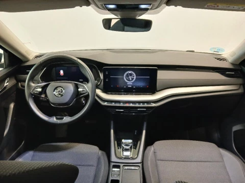 Skoda Octavia 2.0 TDI AMBITION 110KW DSG 150 5P