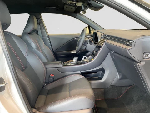 Lexus LBX 1.5 136cv HEV Emotion