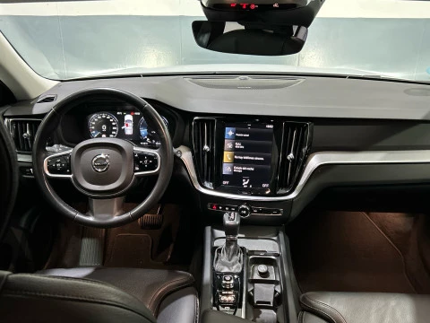 Volvo V60 Cross Country 2.0 D4 AUTO PRO AWD 190 5P