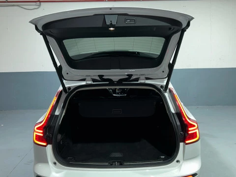 Volvo V60 Cross Country 2.0 D4 AUTO PRO AWD 190 5P