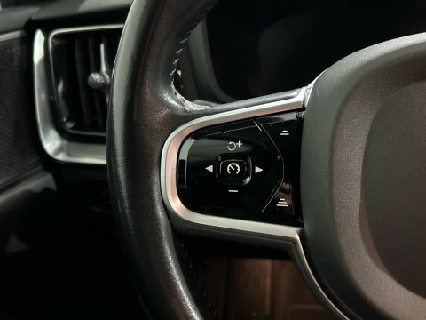 Volvo V60 Cross Country 2.0 D4 AUTO PRO AWD 190 5P