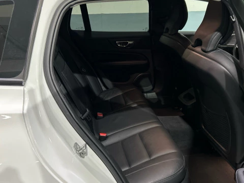 Volvo V60 Cross Country 2.0 D4 AUTO PRO AWD 190 5P