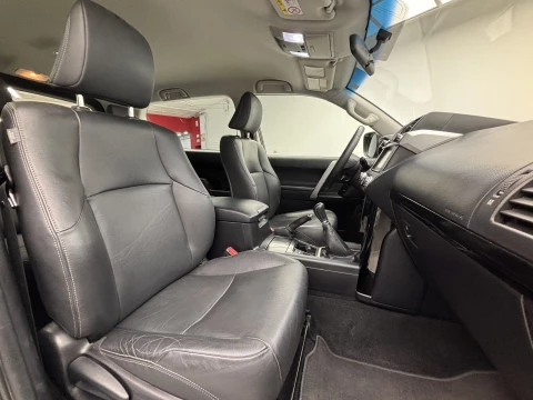 Toyota Land Cruiser 2.8 D-4D VX