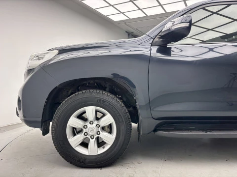 Toyota Land Cruiser 2.8 D-4D VX