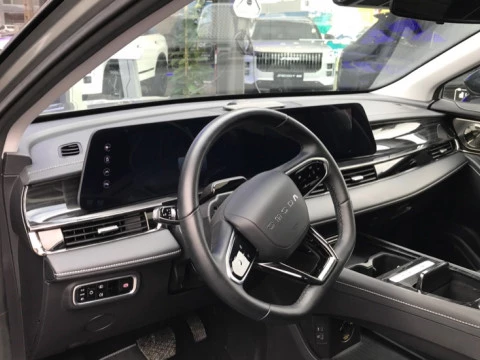 Omoda 5 Omoda Premium