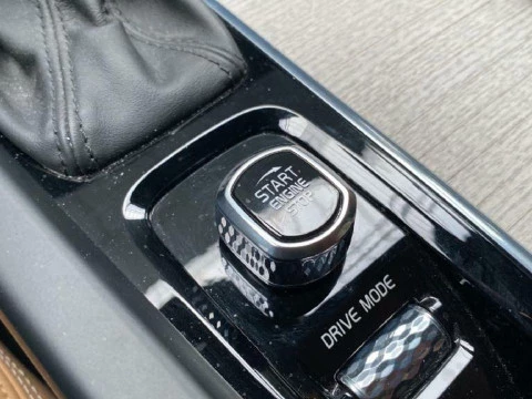 Volvo XC60 2.0 D4 INSCRIPTION AUTO 5P