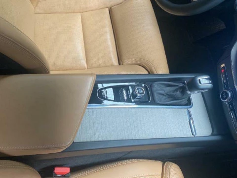 Volvo XC60 2.0 D4 INSCRIPTION AUTO 5P