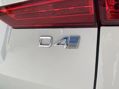 Volvo XC60 2.0 D4 INSCRIPTION AUTO 5P