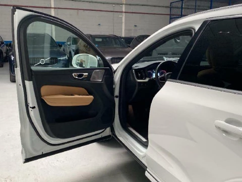 Volvo XC60 2.0 D4 INSCRIPTION AUTO 5P