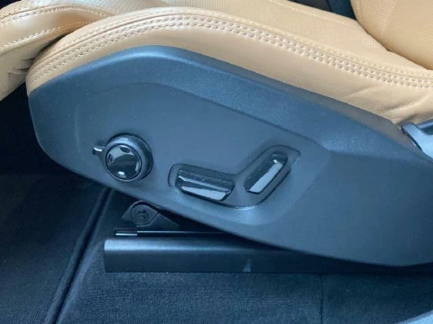 Volvo XC60 2.0 D4 INSCRIPTION AUTO 5P