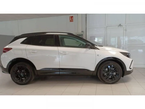Opel Grandland PHEV 1.6T Plug-in Hybrid AT8 S/S 4X2 GS