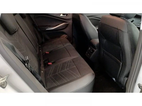 Opel Grandland PHEV 1.6T Plug-in Hybrid AT8 S/S 4X2 GS