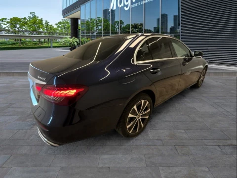 Mercedes-Benz Clase E E 300 de 4MATIC