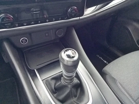 Nissan Qashqai DIG-T 103kW (140CV) mHEV 4x2 Visia