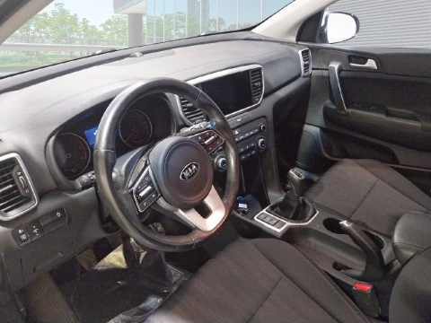 Kia Sportage 1.6 MHEV Business 100kW (136CV) 4x4