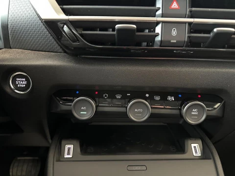 Citroën C4 Hybrid 145 ë-DCS6 Max