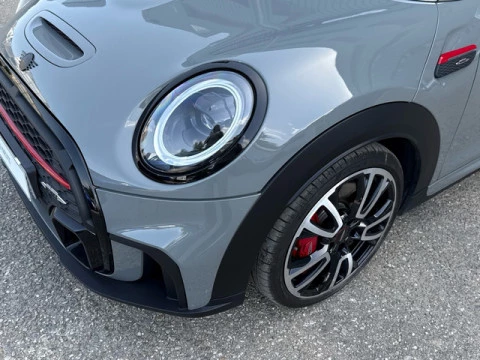 MINI Cooper John  Works 170 kW (231 CV)