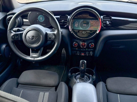 MINI Cooper John  Works 170 kW (231 CV)