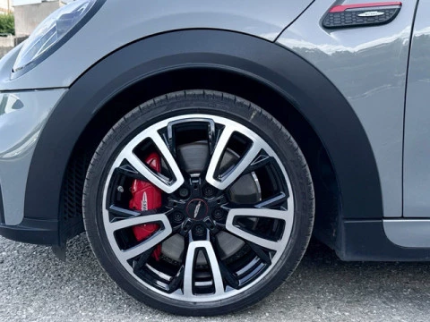 MINI Cooper John  Works 170 kW (231 CV)