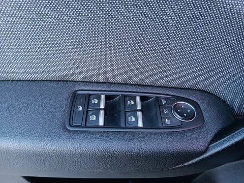 Renault Captur techno Eco-G 100cv (74 kW)